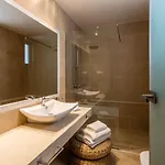 Elysian Luxury And Hotel 5*