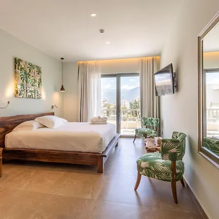 Elysian Luxury And Отель Каламата