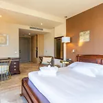 Hotel Elysian Luxury And