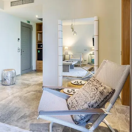 מלון Elysian Luxury And