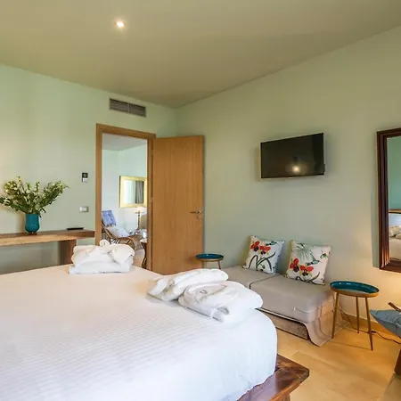 Hotel Elysian Luxury And