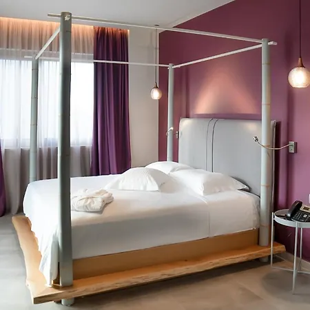 Elysian Luxury And Hotel 5*