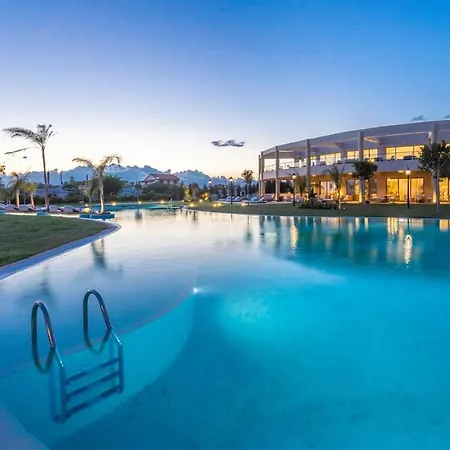 Elysian Luxury And Kalamata