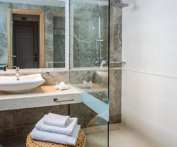 Elysian Luxury And Kalamata