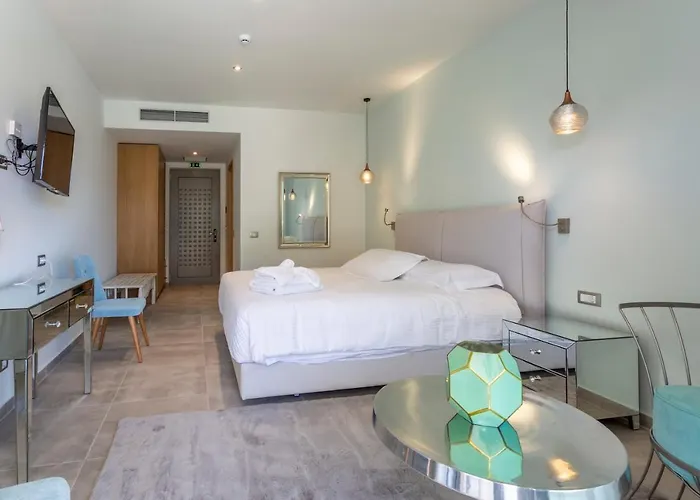 Hotel Elysian Luxury And Kalamata