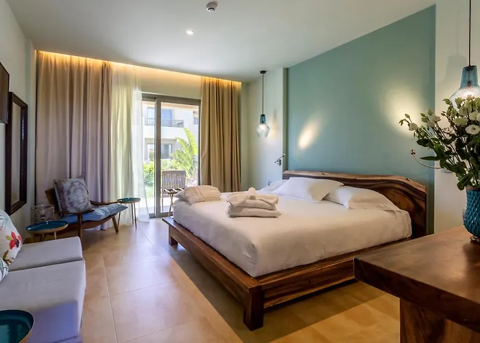 Hotel Elysian Luxury And