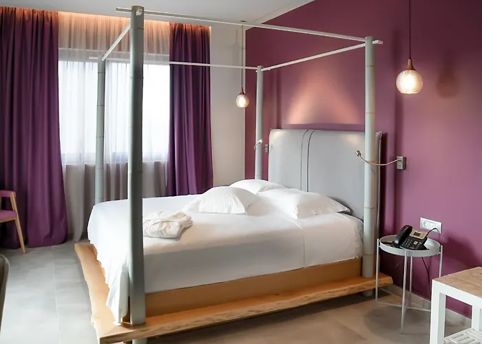 Elysian Luxury And 호텔 5*