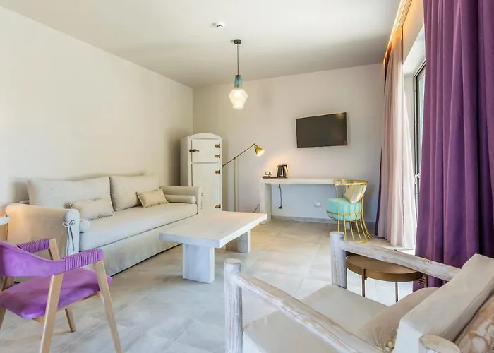 Elysian Luxury And 5* كالاماتا