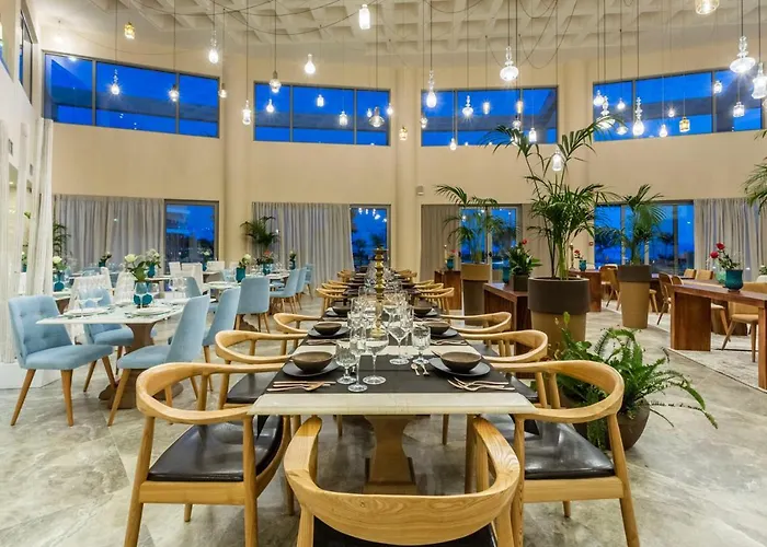 فندق Elysian Luxury And كالاماتا