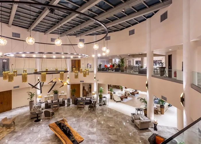 Elysian Luxury And فندق كالاماتا